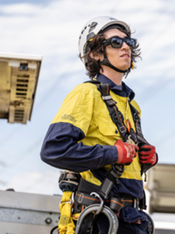 Transmission Line Technician Apprenticeship