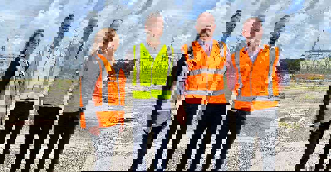 Marie Jordan (Transgrid), Paul Curnow (Akaysha Energy), Matt Kean (NSW Energy Minister), James Codd (EnergyCo)