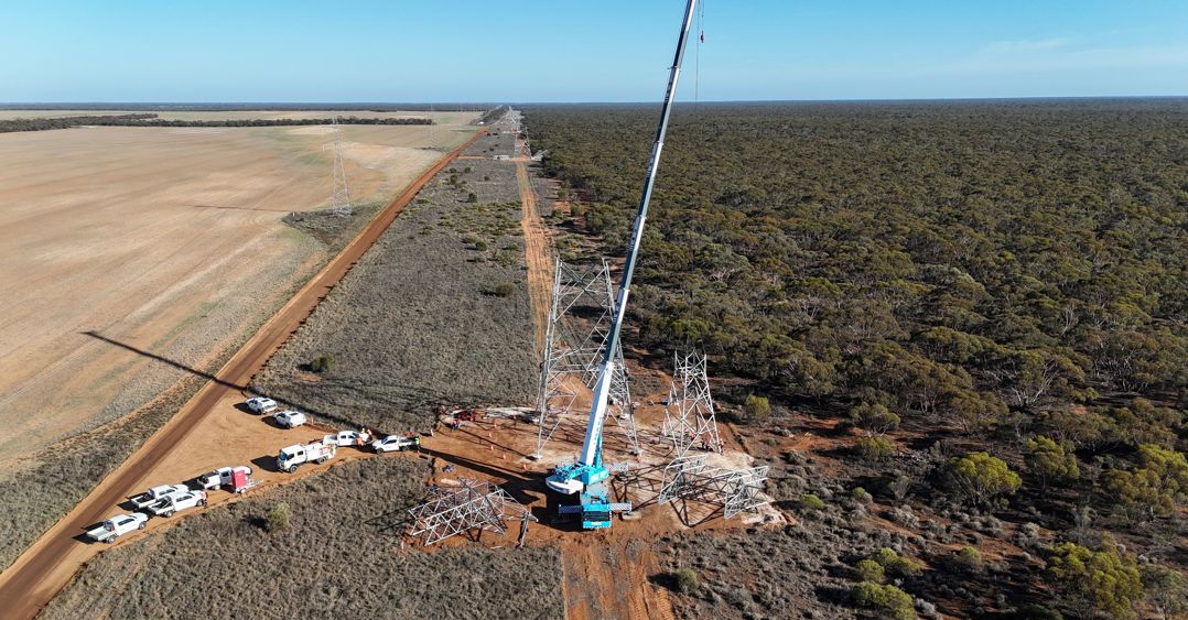 Tower erection on the line between Buronga and Dinawan 1