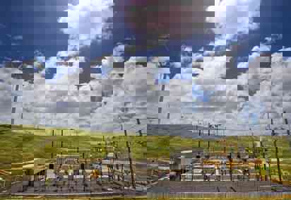 RENEWABLES_wind_turbine