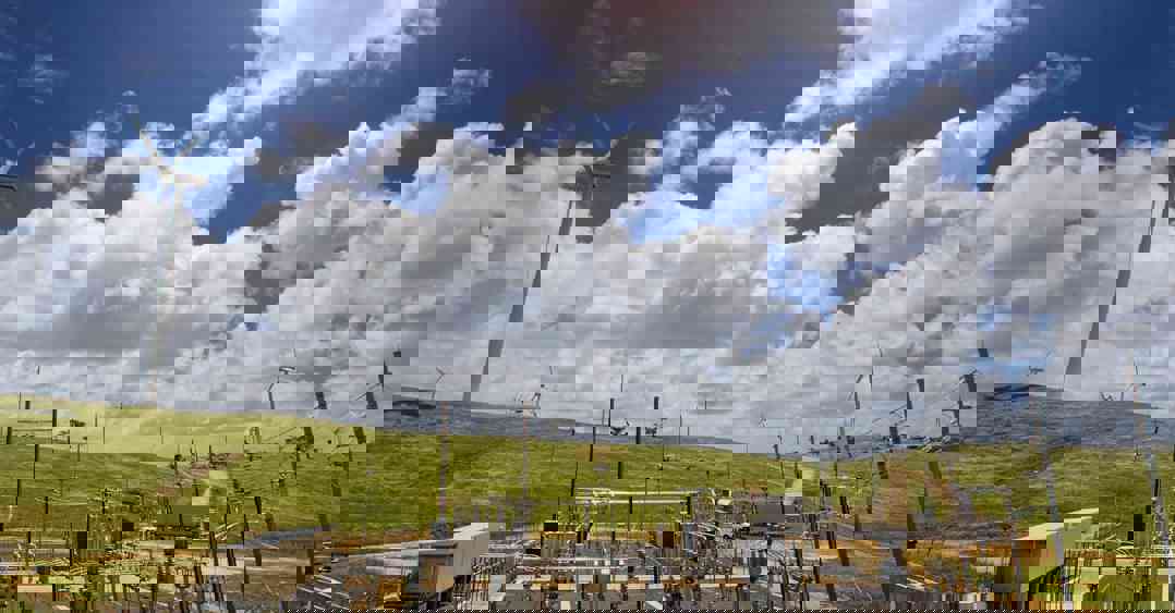 RENEWABLES_wind_turbine