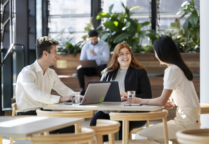 Top reasons to join Transgrid's Graduate Program_Blog article image